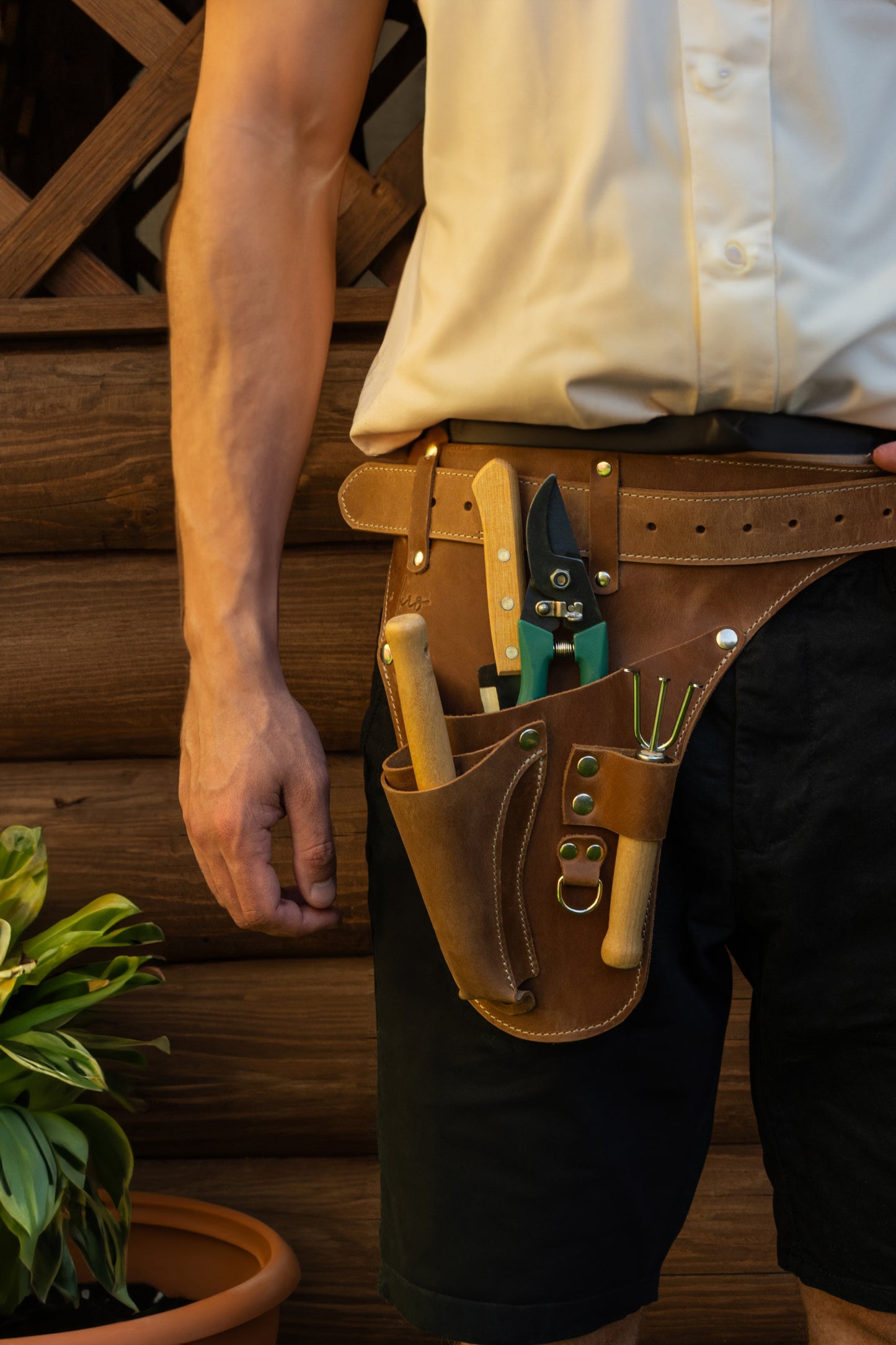 Leather garden Tool Belt. Florist tool holder.