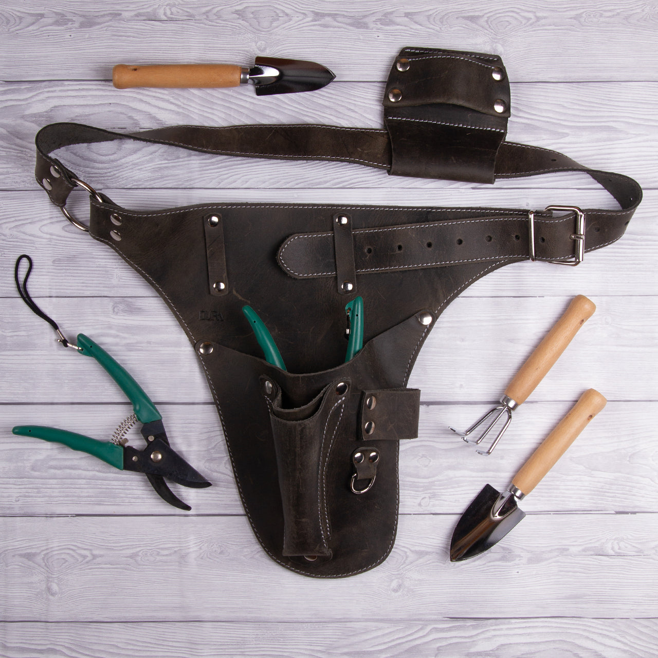Leather garden Tool Belt. Florist tool holder.
